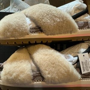 Coach Tally Shearling sandal size 8.5 brand new w/box